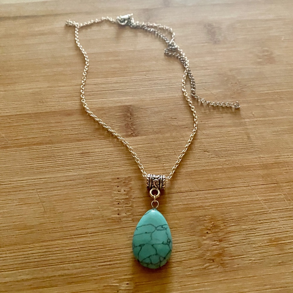 Turquoise necklace-no brand